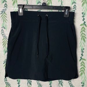 Athleta Women's Solid Black Athletic Skort Sz. 2